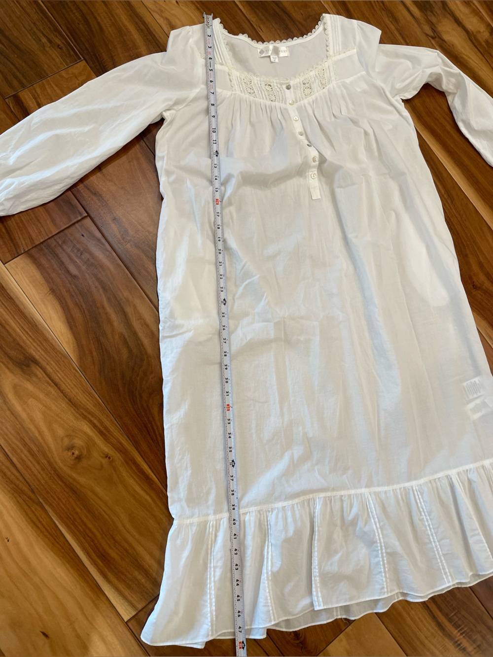 Eileen West Heirloom Dream White Cotton long sleeve gown size M cottagecore lace - Picture 6 of 8